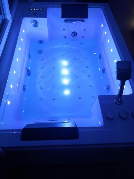 Spa Privatif Face Mer Riva Romantic & Spa Ouistreham Ngoại thất bức ảnh